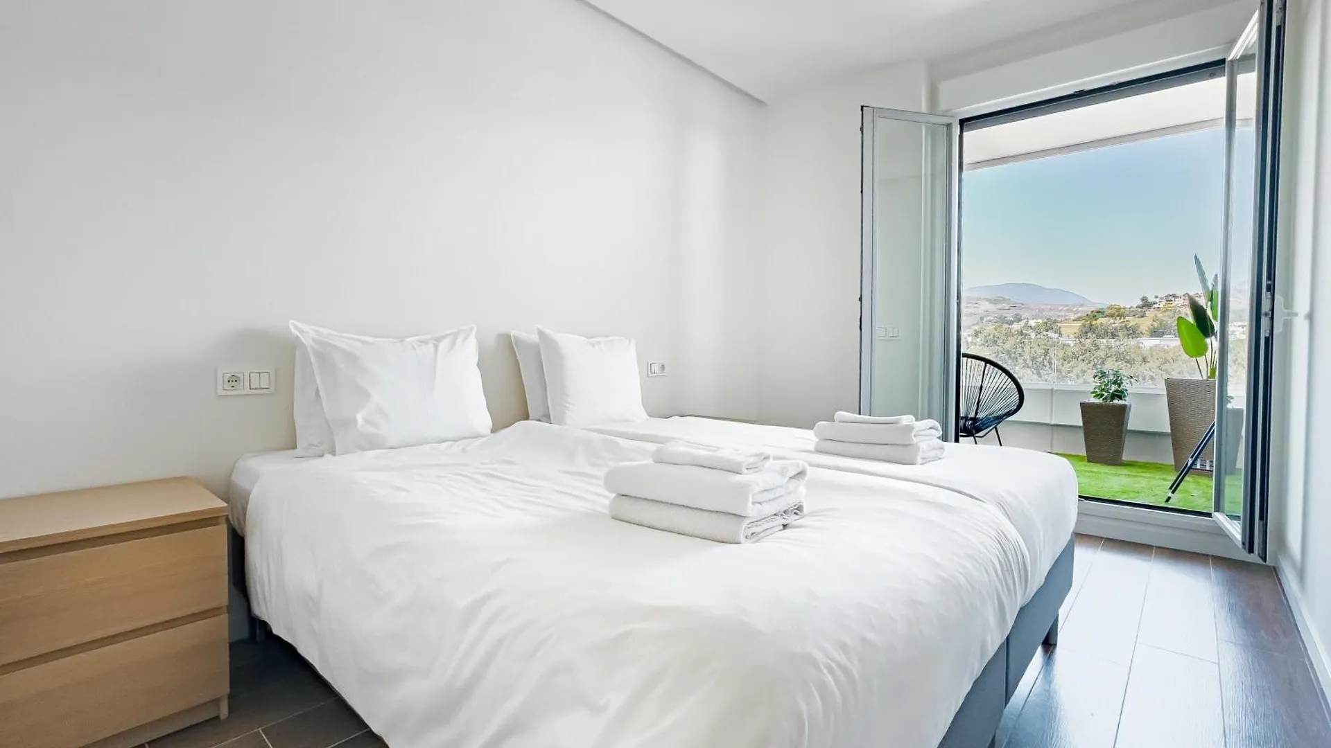 Jardines De Guadaiza Stunning Views Terrace Bbq Apartment Marbella Spain