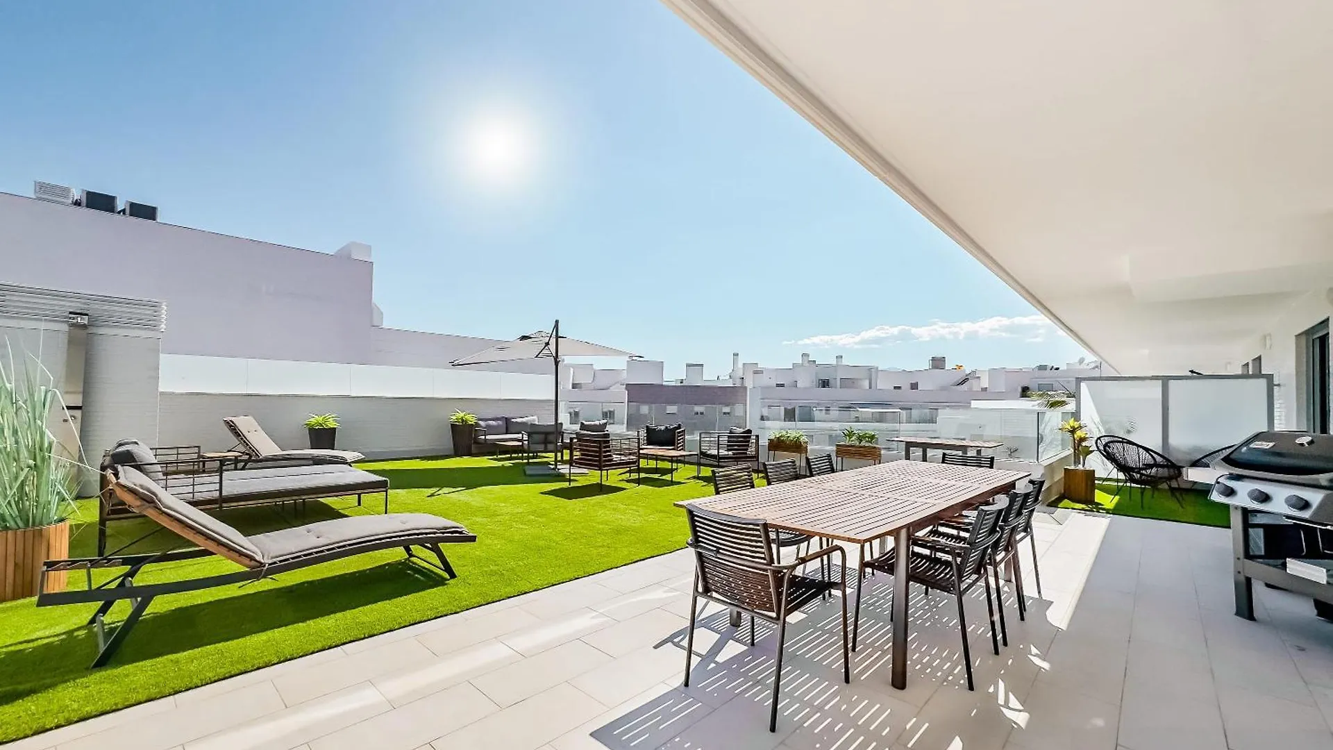 Jardines De Guadaiza Stunning Views Terrace Bbq Apartment Marbella